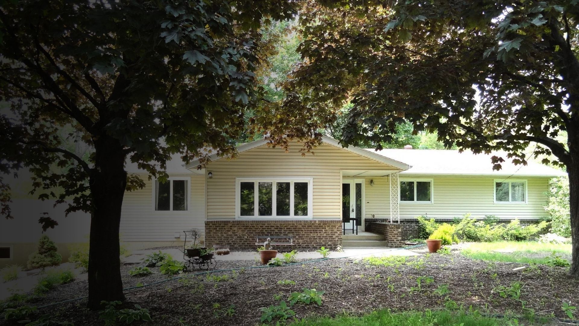 Residents enjoying activities at TrueHaven Assisted Living